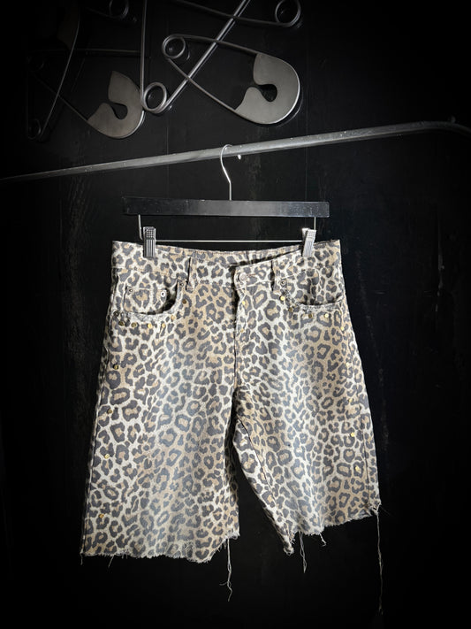 Leopard Jorts